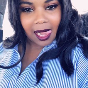 Meet your Posher, Latonya